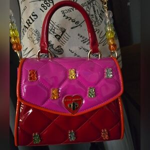 Betsey Johnson Beary Sweet Crossbody In Excellent condition!